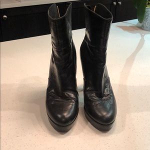 Rag & Bone platform heeled black booties 41